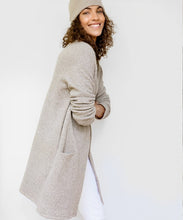 Load image into Gallery viewer, Lenka - Elegance Strickmantel
