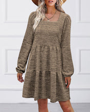 Load image into Gallery viewer, Milagros - Einfarbiges, langärmliges kleid mit eckigem ausschnitt