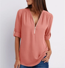 Load image into Gallery viewer, Chaira - Elegante V-Ausschnitt Bluse