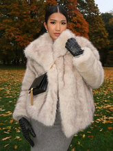 Load image into Gallery viewer, Lavinia - Kunstfell Jacke