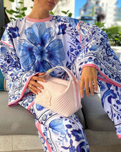 Load image into Gallery viewer, Queenia - Zweiteiliges Set mit Blumendruck