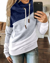 Load image into Gallery viewer, Vicky - Stylischer Winter Hoodie für Frauen