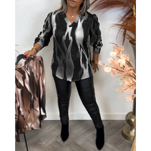 Load image into Gallery viewer, Valeska - Bluse mit kontrastierendem Kragen und Aufschlägen