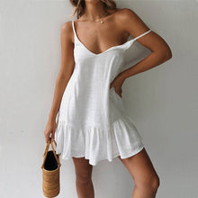 Load image into Gallery viewer, MiniGlow - Mini jurk met ruches en spaghettibandjes