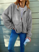 Load image into Gallery viewer, Vina - Kuschelige Teddyjacke