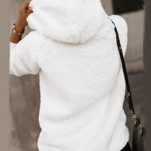 Load image into Gallery viewer, Shiela - Teddy-Hoodie mit Kängurutasche &amp; Kordelzug