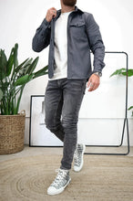 Load image into Gallery viewer, Theo - Premium-Knopfleiste Jacke