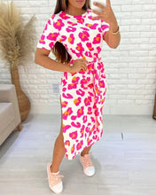 Load image into Gallery viewer, Leonida - Lässiges Kleid mit Leopardenmuster