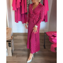Load image into Gallery viewer, Tirza - Stilvolles Maxim-Kleid mit V-Ausschnitt