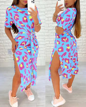 Load image into Gallery viewer, Leonida - Lässiges Kleid mit Leopardenmuster