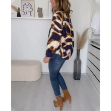 Load image into Gallery viewer, Arabel - Gemustertes lockeres Top mit V-Ausschnitt