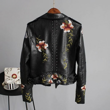Load image into Gallery viewer, Mari - Ewige Eleganz Lederjacke