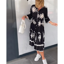 Load image into Gallery viewer, Yza Mae - Geblümtes Kleid mit 3/4 Ärmeln