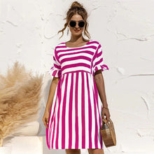 Load image into Gallery viewer, Ava - Gestreiftes Sommer Kleid