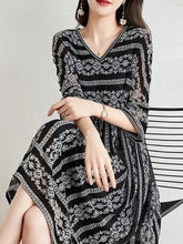 Load image into Gallery viewer, Nemia - Chic Eleganz Midi Kleid