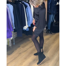 Load image into Gallery viewer, Ariana - Damen-Rundhals-Kleid mit Glockenärmeln