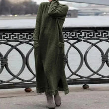 Load image into Gallery viewer, Sare - Elegantes langes Winterkleid