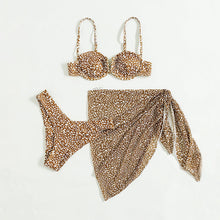 Load image into Gallery viewer, Ona - Dreiteiliger Strandbikini mit Blumenmuster