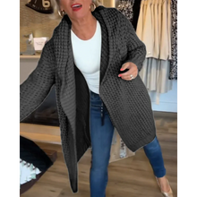 Load image into Gallery viewer, Karoline - Gestrickt Strickjacke