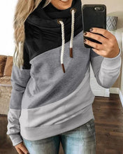 Load image into Gallery viewer, Vicky - Stylischer Winter Hoodie für Frauen