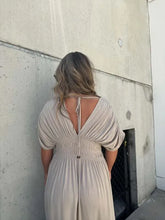 Load image into Gallery viewer, Cara - Schlitz V-Ausschnitt Maxi Eleganz