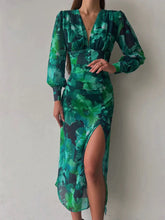 Load image into Gallery viewer, Lovie - Emerald Langärmeliges Maxikleid