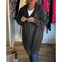 Load image into Gallery viewer, Karoline - Gestrickt Strickjacke