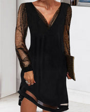 Load image into Gallery viewer, LInda - Spitzenkleid mit V-Ausschnitt