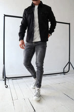 Load image into Gallery viewer, Theo - Premium-Knopfleiste Jacke