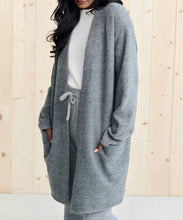 Load image into Gallery viewer, Lenka - Elegance Strickmantel