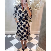 Load image into Gallery viewer, Selene - Stylisches Kleid mit Geometrischem Print