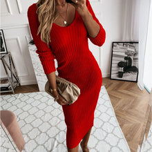 Load image into Gallery viewer, Selena - Gestricktes langes elastisches Kleid mit sexy V-Ausschnitt