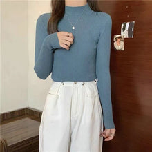 Load image into Gallery viewer, Damen Rollkragenpullover Koreanische Version Neue Gestrickte Pullover Herbst Winter Oberteile Schlanke Damen Pullover Weich Warm Ziehen