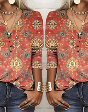 Load image into Gallery viewer, Maribel -  Bedruckte Bluse im Ethnostil