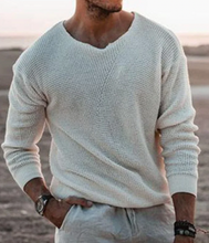 Load image into Gallery viewer, Alexander - Eleganter und warmer Sweater für den Herbst
