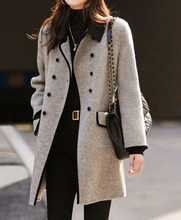 Load image into Gallery viewer, Rita - Sehr warme und lange Jacke für die Herbst- und Winterzeit