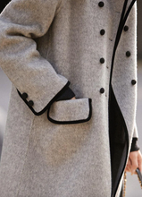 Load image into Gallery viewer, Rita - Sehr warme und lange Jacke für die Herbst- und Winterzeit
