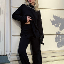 Load image into Gallery viewer, Nelia - Rollkragenpullover mit Seitenschlitz
