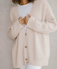 Load image into Gallery viewer, Merly - Kaschmir Cocoon Strickjacke