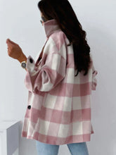 Load image into Gallery viewer, Myla - Stilvolle karierte Jacke