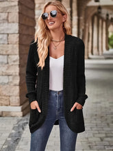 Load image into Gallery viewer, Shiela - Strickjacke mit Wasserfallkragen