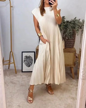 Load image into Gallery viewer, Carmela - Ärmelloses plissiertes Kleid