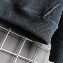 Load image into Gallery viewer, Alan - Luxuriöser Herren-Kapuzenpullover aus Samt