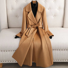 Load image into Gallery viewer, Maria Fe - Woll-Trenchcoat