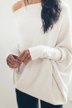 Load image into Gallery viewer, Roza - Asymmetrischer Cloud Drapierter Pullover