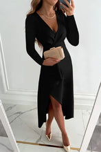 Load image into Gallery viewer, Dominique - Elegantes plissiertes einfarbiges Kleid