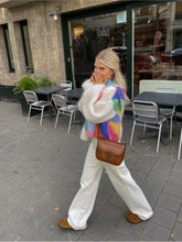 Load image into Gallery viewer, Selena - Bunter Strickpullover