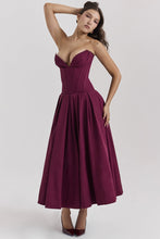 Load image into Gallery viewer, Aurelie - Tailliertes Kleid in A-Linie