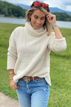 Load image into Gallery viewer, Madeline - Teddy Rollkragenpullover