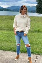 Load image into Gallery viewer, Madeline - Teddy Rollkragenpullover